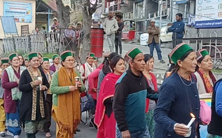 किन्नौर में ग्रामीणों ने निकाला कैंडल मार्च:विमल नेगी की मौत का मामला, परिजनों ने रखी सीबीआई जांच की मांग