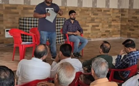 धर्मशाला में व्यापारियों का विरोध:बुनियादी सुविधाओं की मांग, आज आधे दिन बाजार बंद रहेगा