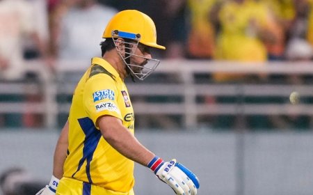 CSK vs KKR: एमएस धोनी के साथ हुई बेईमानी? आउट दिए जाने के फैसले पर मचा बवाल