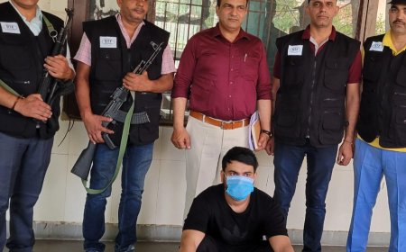 झज्जर STF ने दिल्ली एयरपोर्ट से गैंगस्टर पकड़ा:16 साल की उम्र में किया मर्डर, फर्जी पासपोर्ट से विदेश भागा था