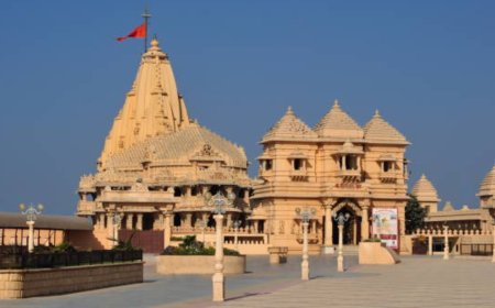 सोमनाथ मंदिर के पास दीवार 6 फीट से ज्यादा न हो : सुप्रीम कोर्ट