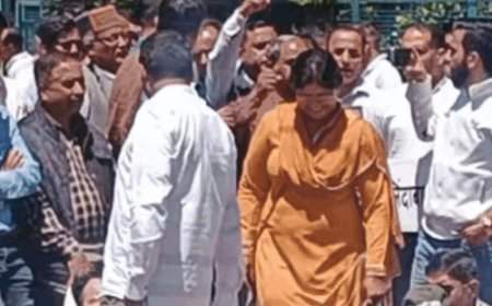 हिमाचल में 4 और जेबीटी टीचर सस्पेंड:शिक्षा निदेशालय के पुनर्गठन का विरोध जारी, अब तक 10 पर हो चुकी कार्रवाई