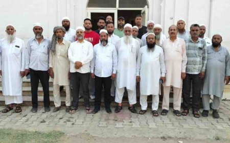 सोलन में पहलगाम हमले के विरोध में मुस्लिम कमेटी:बोले-आतंकवाद का कोई धर्म नहीं, मारे गए पर्यटकों की शांति के लिए प्रार्थना की