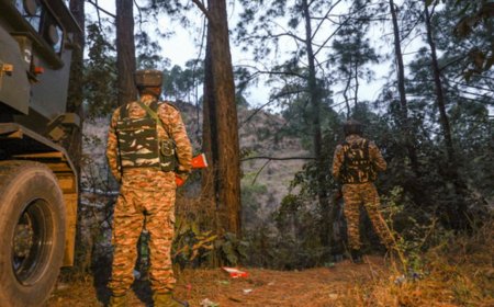 Live: हरकतों से नहीं बाज आ रहा पाकिस्तान, LoC पर भारत की तरफ फिर चलाई गोलियां