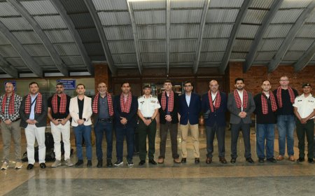 पाकिस्तान के 12 सैन्य अफसर ट्रेनिंग के लिए पहुंचे नेपाल