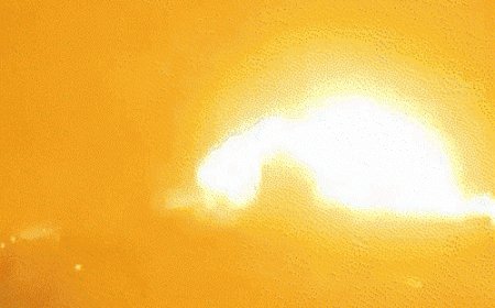 भारत की पाकिस्तान पर एयर स्ट्राइक, 30 PHOTOS:जाम में फंसे पाकिस्तानियों के सामने धमाका, मुजफ्फराबाद में तबाही, मुरीदके में घरों को खाली करवाया