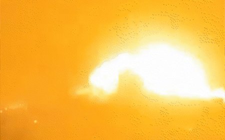 भारत की एयरस्ट्राइक, 35 PHOTOS:पाकिस्तान में आतंकियों के उठ रहे जनाजे, ठिकाने खंडहर में बदले; वहां भारत के खिलाफ प्रदर्शन