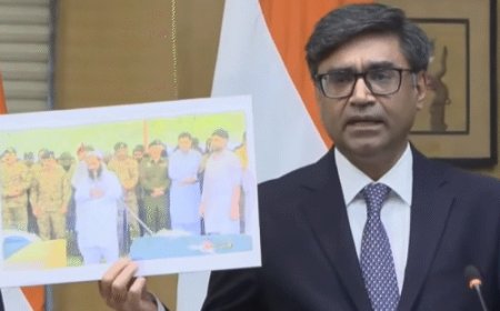 राफेल गिराने पर बोले विदेश सचिव- समय आने पर बताएंगे:आतंकियों के जनाजे की तस्वीर दिखाकर पूछा- यहां सेना का क्या काम