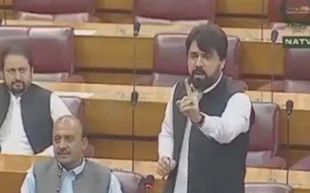 मोदी का नाम लेने से कांपते हैं, पाक सांसद ने पीएम शहबाज शरीफ को बताया गीदड़