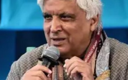 'फिल्म इंडस्ट्री को इंडस्ट्रियलिस्ट जेब में रख सकता है':जावेद अख्तर ने बॉलीवुड सेलेब्स के आवाज न उठाने पर कहा- डर रहता है कि ईडी-सीबीआई आ जाएगी