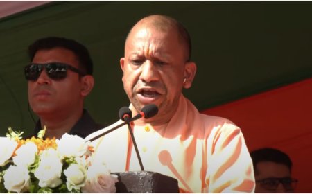 सीएम योगी आदित्यनाथ ने लखनऊ में निकाली तिरंगा यात्रा, बोले- भारत के जवानों के शौर्य का लोहा दुनिया ने माना