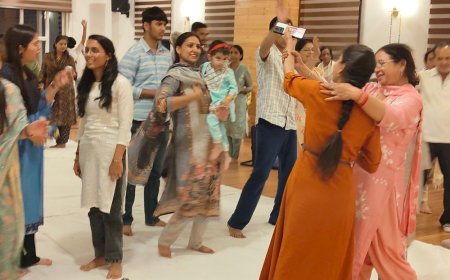 कांगड़ा में रविशंकर के जन्मदिन पर कैलाश आश्रम में सत्संग:गोपालपुर में भजन-कीर्तन, बच्चों और महिलाओं ने दी सांस्कृतिक प्रस्तुति