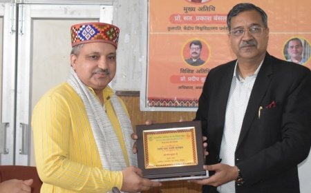 धर्मशाला के विश्वविद्यालय में देवर्षि नारद पीठ की स्थापना:कुलपति ने की घोषणा, नारद साहित्य और संचार में होगा शोध