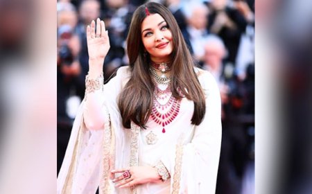 बनारसी साड़ी, सिंदूर…कान्स रेड कार्पेट पर देसी लुक में छाईं ऐश्वर्या, बिखेरा जलवा