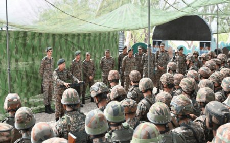 ऑर्मी चीफ जम्मू-कश्मीर में फॉरवर्ड पोस्ट पर पहुंचे:ऑपरेशन सिंदूर में जवानों को बधाई दी, LoC पर सिक्योरिटी का जायजा भी लिया