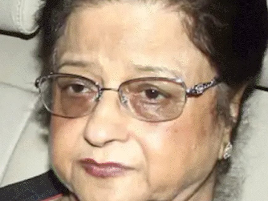 पंचतत्व में विलीन हुईं अनिल और बोनी कपूर की मां:नम आंखों से परिवार और सेलेब्स ने दी अंतिम विदाई, कहा- हमेशा दिलों में रहेंगी
