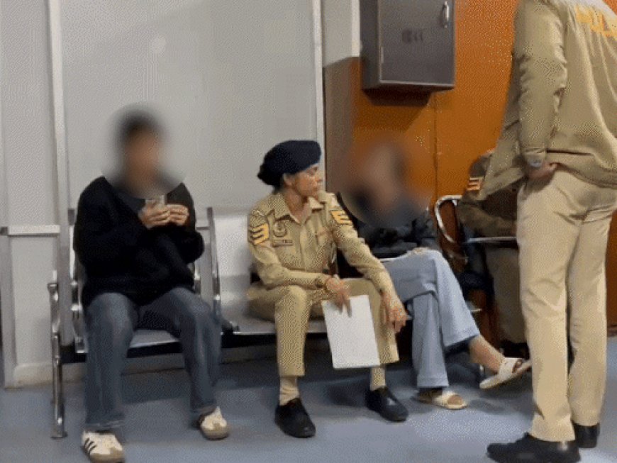 धर्मशाला में 2 युवतियां चलती बोलेरो से कूदीं:MP से घूमने आईं, लिफ्ट ली, ड्राइवर ने गाड़ी नहीं रोकी; बोलीं- 'हिमाचल प्रदेश सरकार' लिखा था