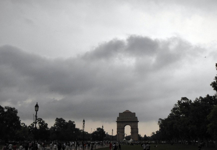 दिल्ली-एनसीआर और उत्तर प्रदेश में बारिश के आसार, 58 जिलों के लिए अलर्ट जारी