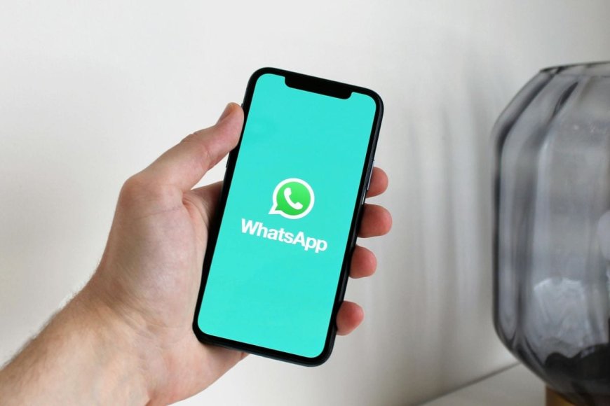 WhatsApp Message Summarisation, AI-Powered Chat Wallpapers Spotted in Development