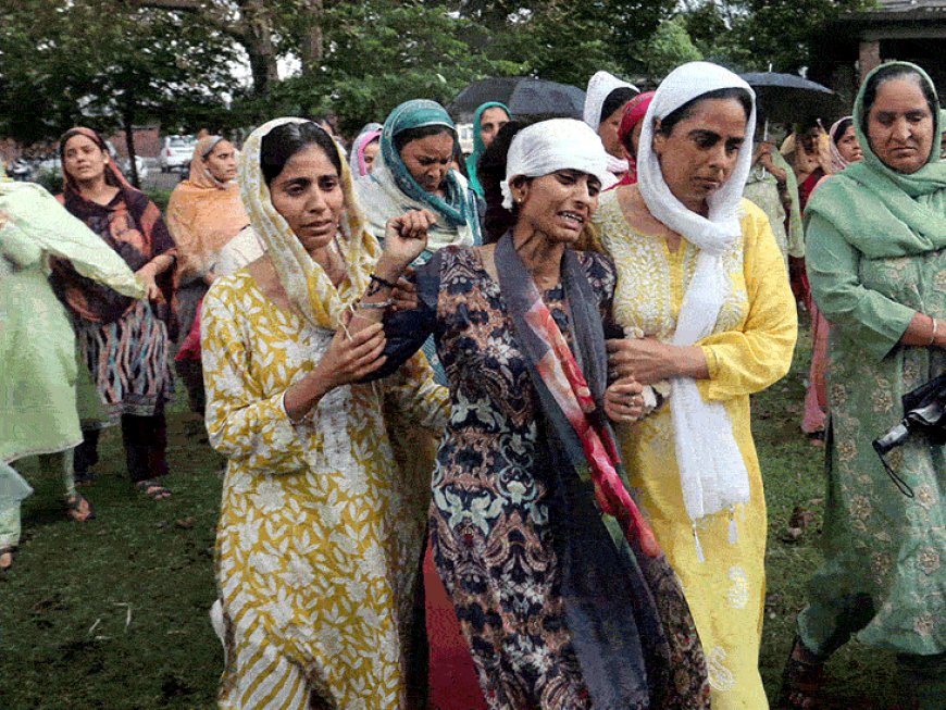 चंडीगढ़-अंबाला में हवाई हमले की वॉर्निंग:जैसलमेर में बॉर्डर के गांव खाली कराए; LoC पर पाकिस्तान की लगातार फायरिंग, 17 नागरिकों की जान गई