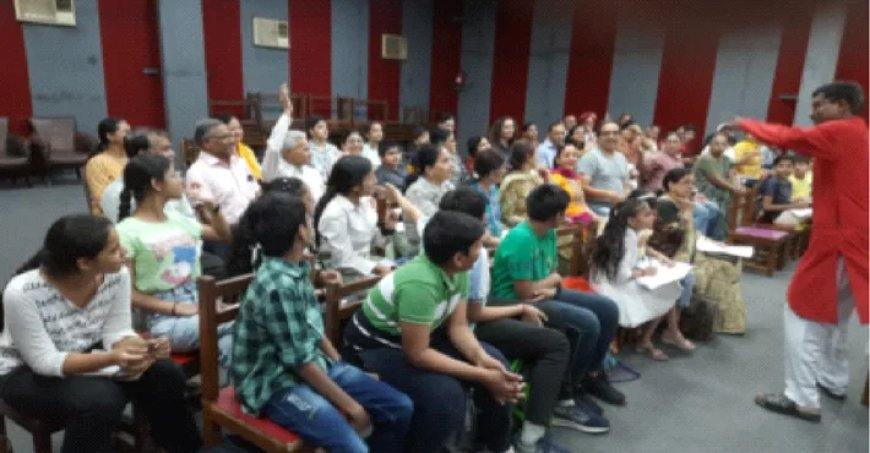 संस्कृत भारती ने संस्कृत को जनभाषा बनाने के लिए 23 अप्रैल से 3 मई तक दिल्ली संस्कृत बोलने का अभ्यास