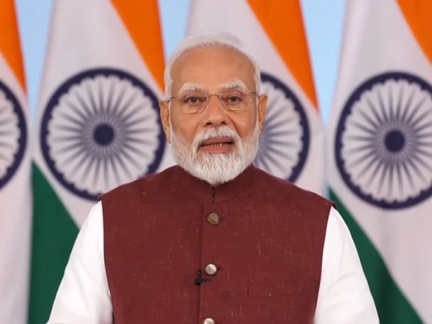 प्रधानमंत्री मोदी ने सेना के पराक्रम को देश की माताओं, बहनों और बेटियों को समर्पित किया