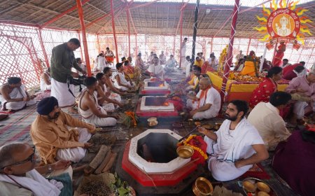 पंचांग पूजन के साथ प्रथम दिन का अनुष्ठान प्रारम्भ