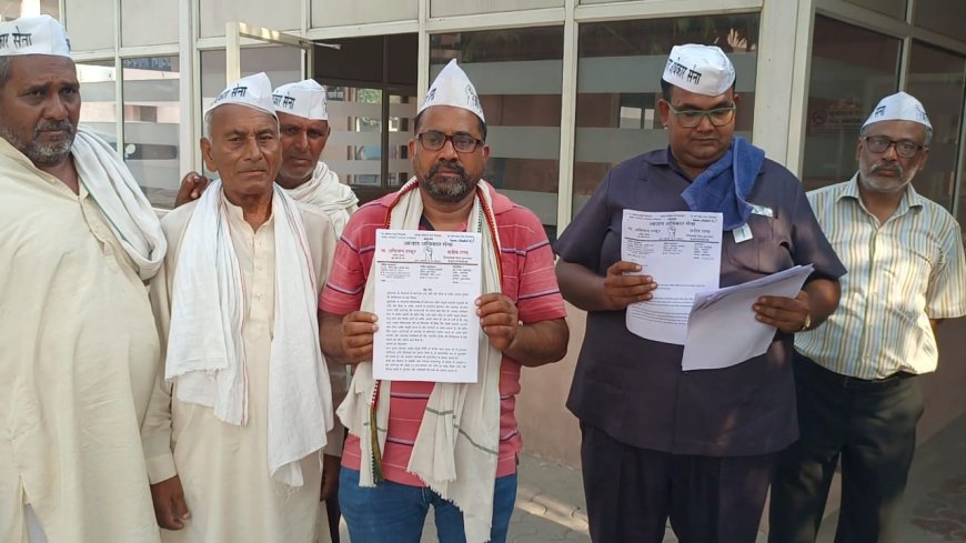 आजाद अधिकार सेना के क्षेत्रीय प्रभारी ने मुख्यमंत्री के नाम सौंपा शिकायती पत्र