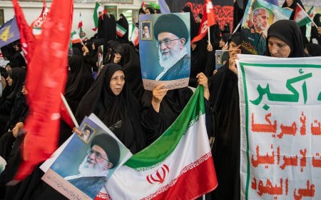 जंग लड़ने के लिए बावले हो रहे ईरानी, हथियार से ज्यादा इन 3 ऐप से डरते हैं खामेनेई के लोग…सर्वे में खुलासा