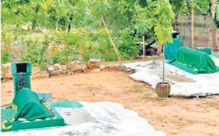 महारानी कॉलेज में परिसर में अचानक उग आईं मजारें