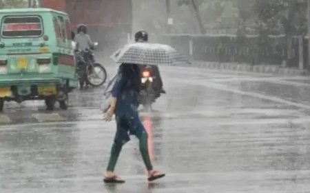 दिल्ली से लेकर यूपी-बिहार तक बरसेंगे बादल, पहाड़ों पर मानसून ने मचाई आफत; जानें 10 राज्यों का हाल