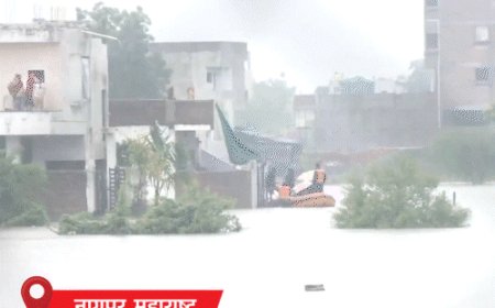 अयोध्या में घर, वाराणसी में घाट डूबे:प्रयागराज में 4 मौतें; उत्तराखंड में बादल फटा, MP में नर्मदा में बाढ़, नागपुर में नाव से रेस्क्यू