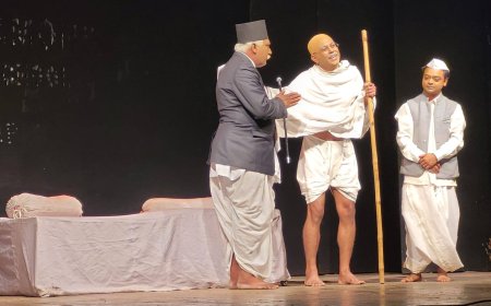 संघ गंगा के तीन भगीरथ – नवभारत को प्रेरित करने वाली कलाकृति