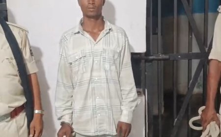 पड़ोसी फंसाने उसके घर रखे 3 कट्टे, खुद फंसा:गोपालगंज में शराब कारोबारी गिरफ्तार, सप्लायर की तलाश जारी