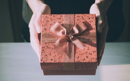 Friendship Day Gift Ideas :  50-100 रुपये में दोस्त हो जाएगा खुश, ये गिफ्ट आइडियाज हैं बेस्ट