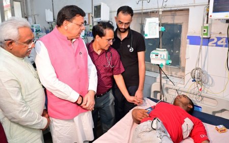 मनसा देवी भगदड़ में मरने वाले की संख्या हुई 8, घायलों से मिले CM, होगी मजिस्ट्रियल जांच