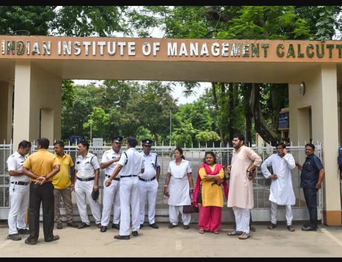 आईआईएम कलकत्ता के हॉस्टल में छात्रा से कथित दुष्कर्म की जांच को एसआइटी का गठन