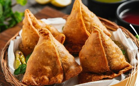सिर्फ आलू नहीं, भारत के अलग-अलग राज्यों में मिलते हैं ये खास समोसे