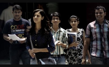 डीयू में नए सत्र की मस्तीभरी शुरुआत | Freshers Welcomed with Joy at DU Colleges