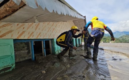 60 फीट मलबा, 4 दिन से चल रहा रेस्क्यू… धराली में हर एक जिंदगी बचाने की जद्दोजहद- Photos