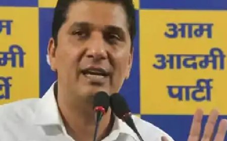 दिल्ली में वोट चोरी पर राहुल गांधी की चुप्पी क्यों:सौरभ भारद्वाज बोले, बीजेपी के लेटरहेड पर भी वोट काटने की अर्जियां दी गईं