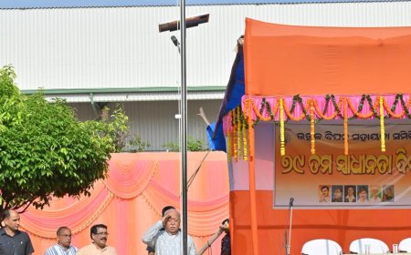 स्व के आधार पर तंत्र चलता है, तब स्वतंत्रता आती है – डॉ. मोहन भागवत जी