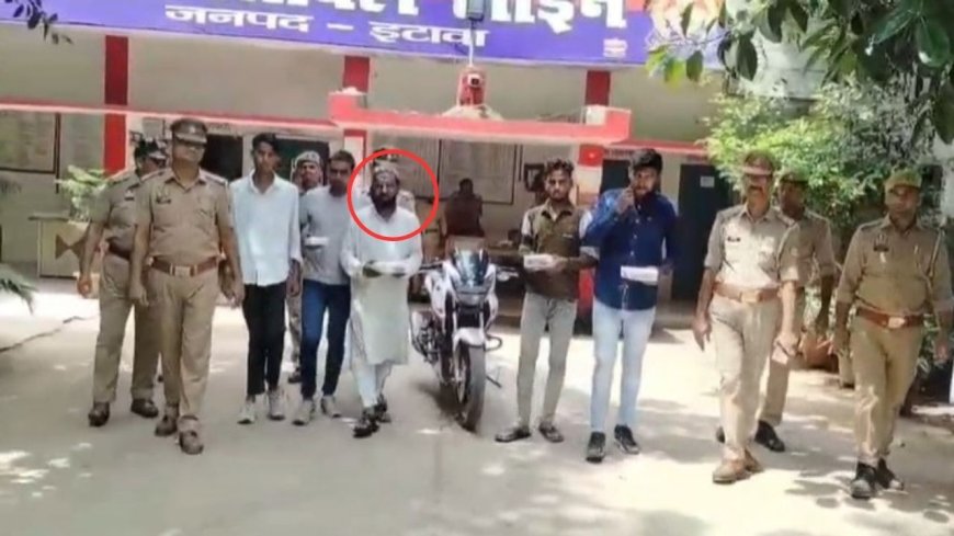 UP: इमाम साहब ने खरीदा 61000 का तमंचा, ठगी की शिकायत करने पहुंचे थाने; खुद हो गए गिरफ्तार