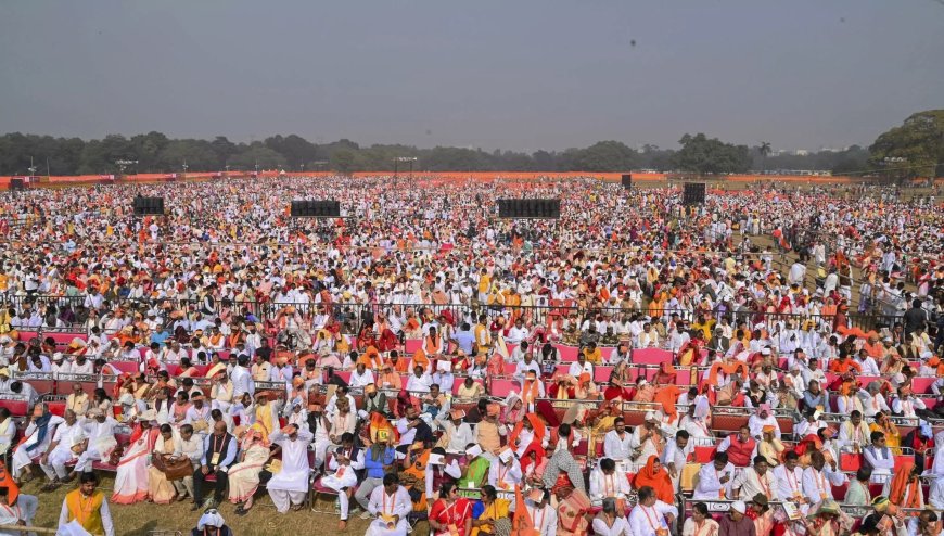 कोलकाता में एक साथ लाखों लोगों ने किया गीता पाठ