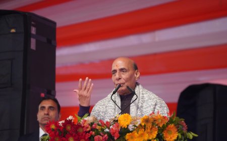 “नाथ आजु मै काह न पावा…. – राजनाथ सिंह